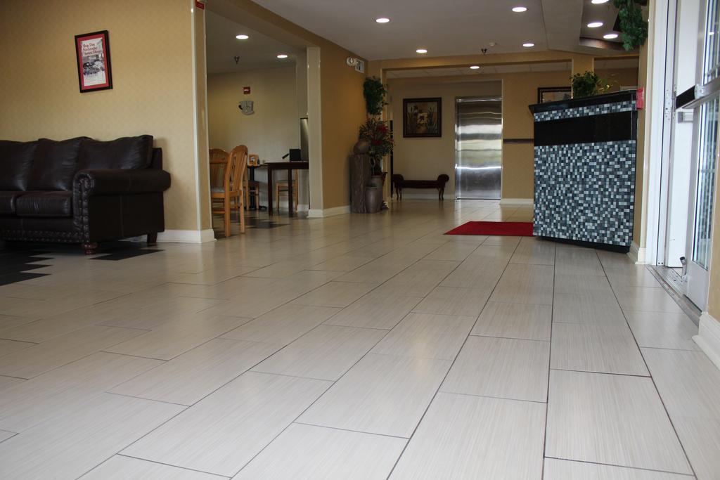 Econo Lodge Inn & Suites Natchitoches Exterior photo